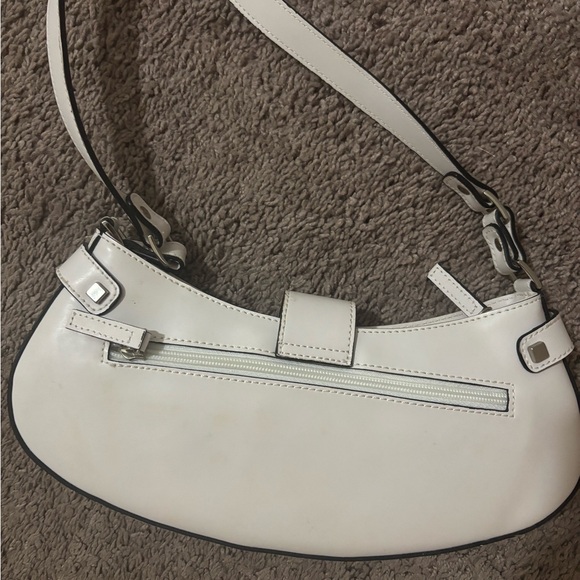 Guess White Shoulder Bag with Silver Accent - Picture 4 of 4